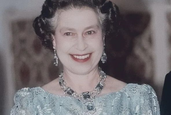 英王室珠宝 国外最贵的十大文物